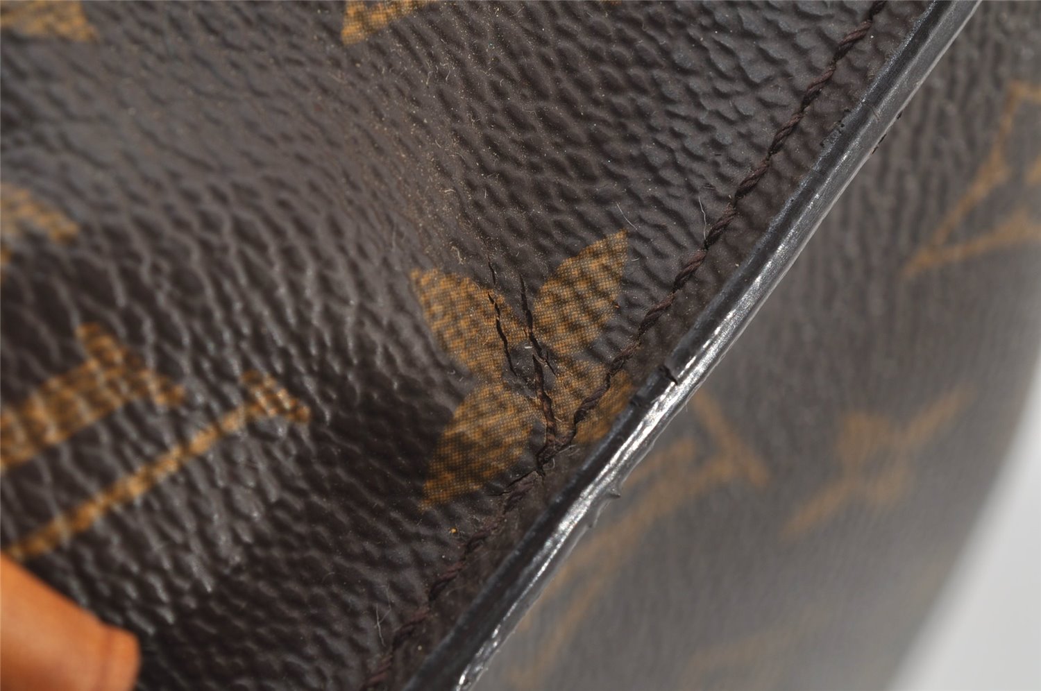 Authentic Louis Vuitton Monogram Saint Cloud GM M51242 Shoulder Cross Bag 4124J