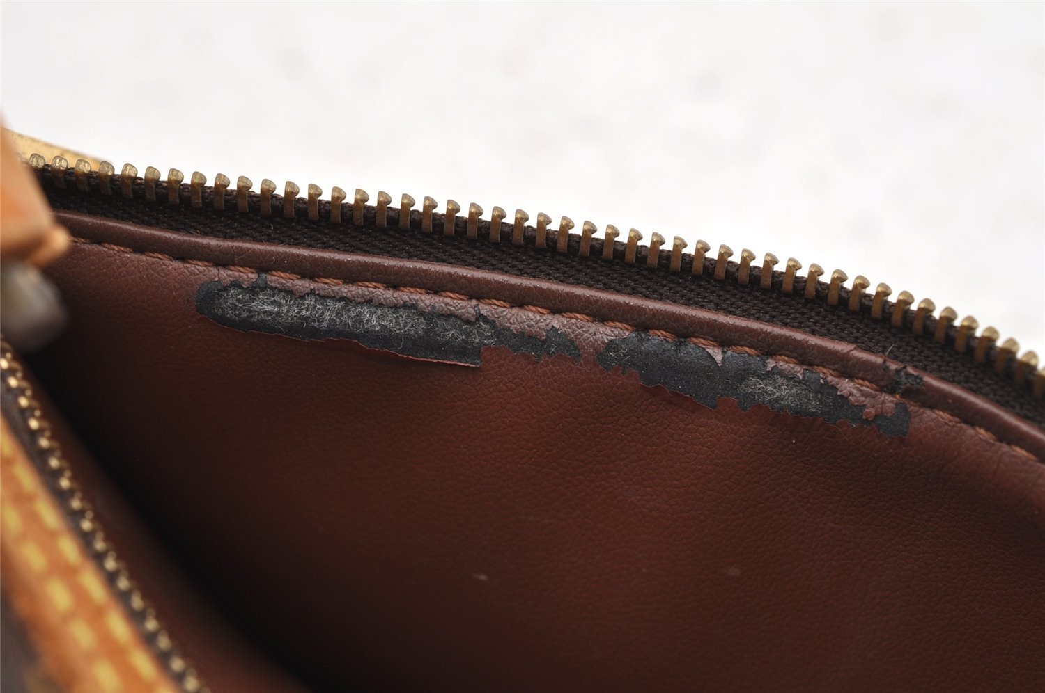 Authentic Louis Vuitton Monogram Cite MM Shoulder Bag M51182 LV Junk 4126J