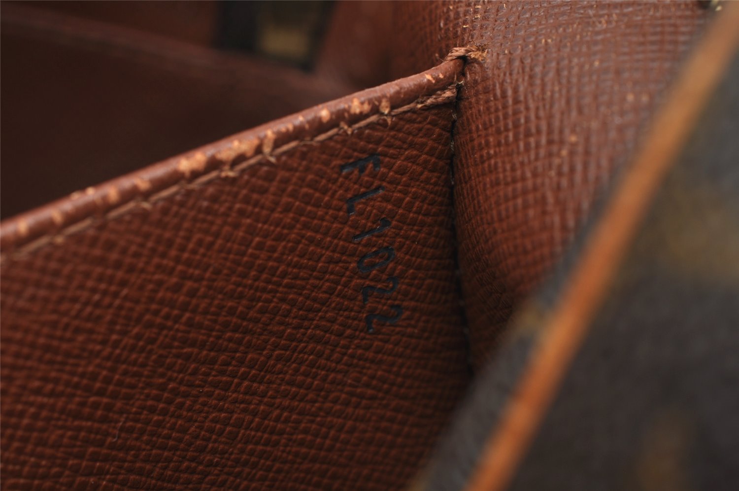 Authentic Louis Vuitton Monogram Cite MM Shoulder Bag M51182 LV Junk 4126J