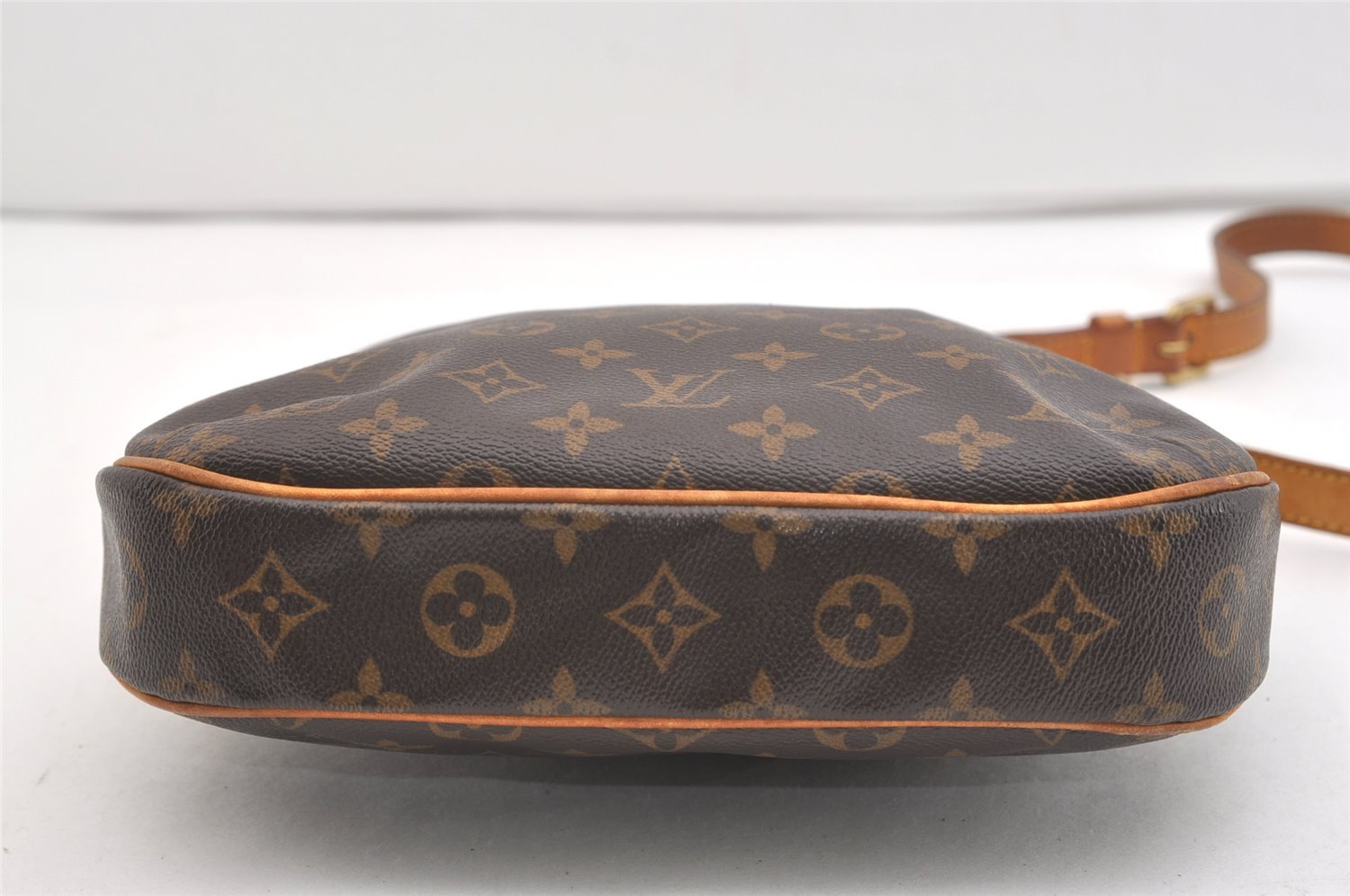 Authentic Louis Vuitton Monogram Odeon PM Shoulder Cross Bag M56390 LV 4132J