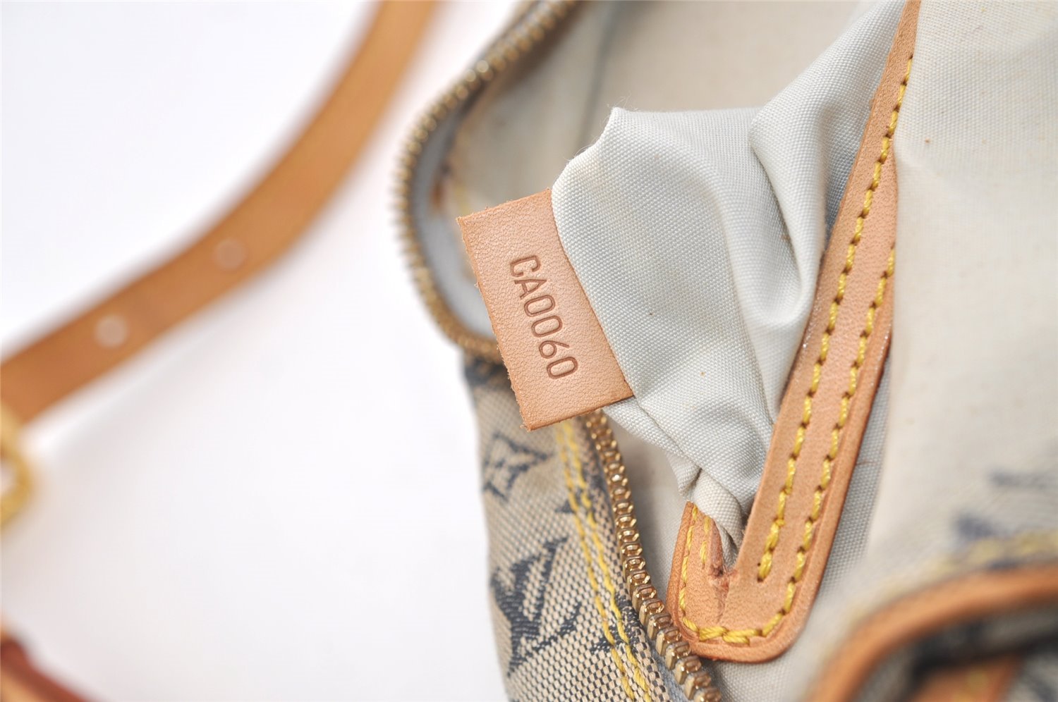 Auth Louis Vuitton Monogram Mini Jeanne GM Shoulder Cross Bag M92000 Blue 4135K