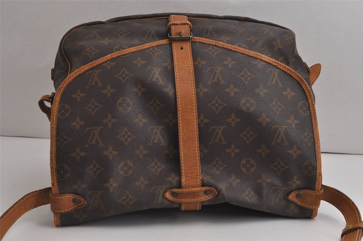 Authentic Louis Vuitton Monogram Saumur 35 Shoulder Cross Bag M42254 LV 4137J