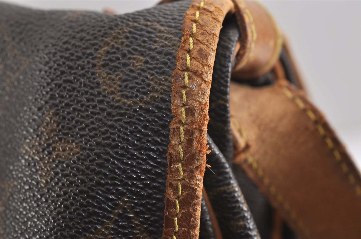 Authentic Louis Vuitton Monogram Saumur 35 Shoulder Cross Bag M42254 LV 4137J