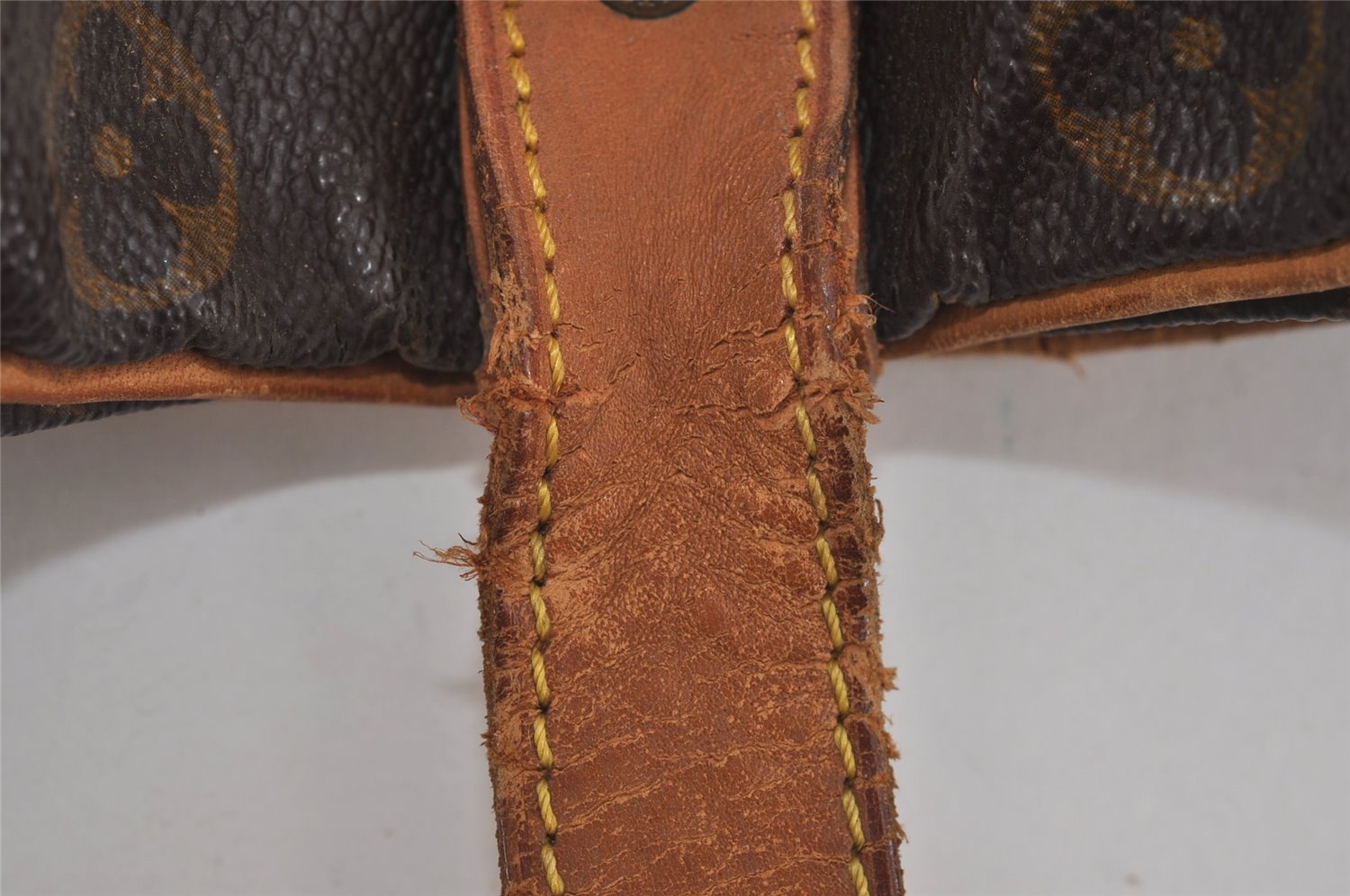 Authentic Louis Vuitton Monogram Saumur 35 Shoulder Cross Bag M42254 LV 4137J