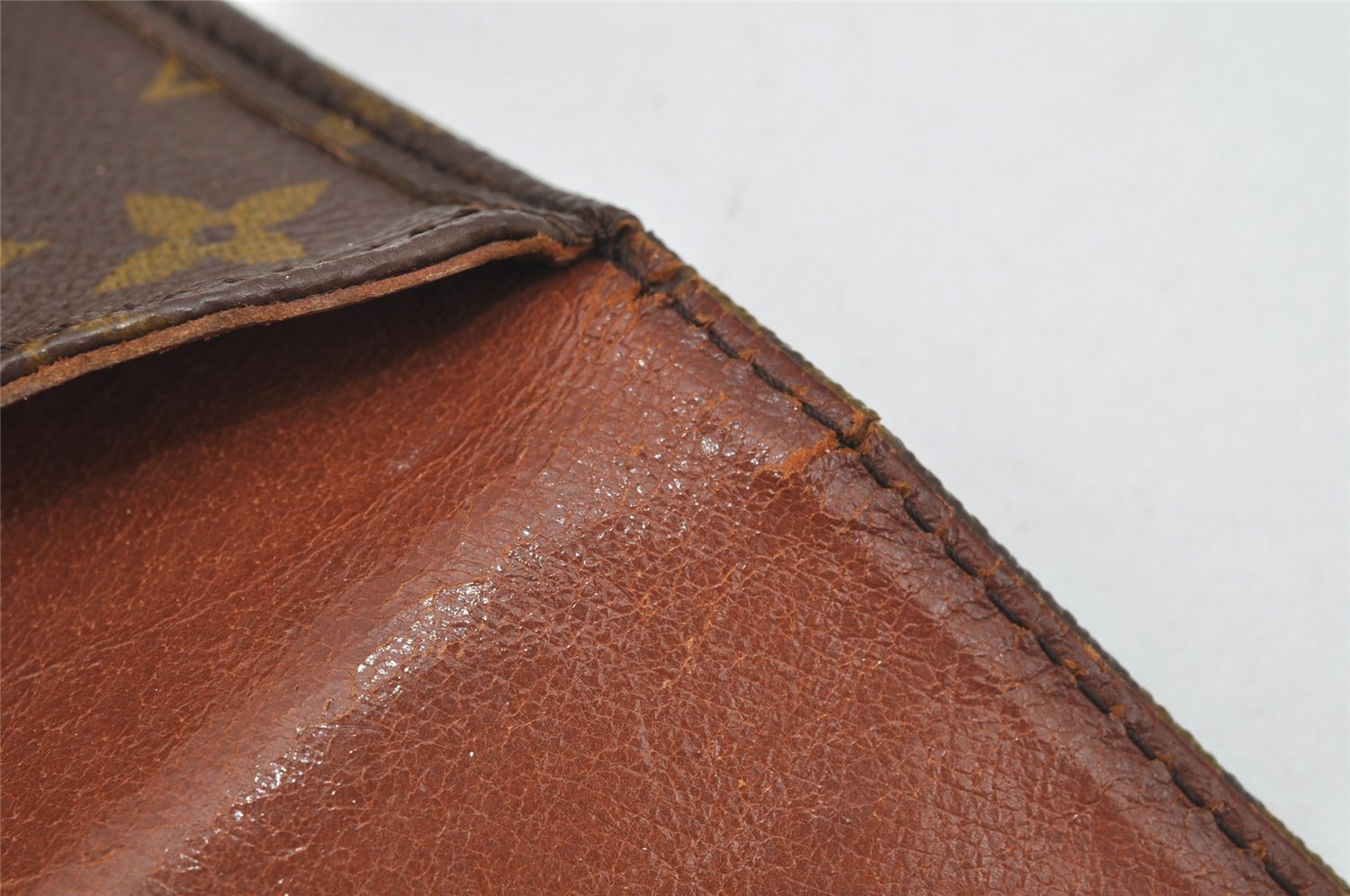 Authentic Louis Vuitton Monogram Cartouchiere GM Shoulder Bag Old Model 4138I