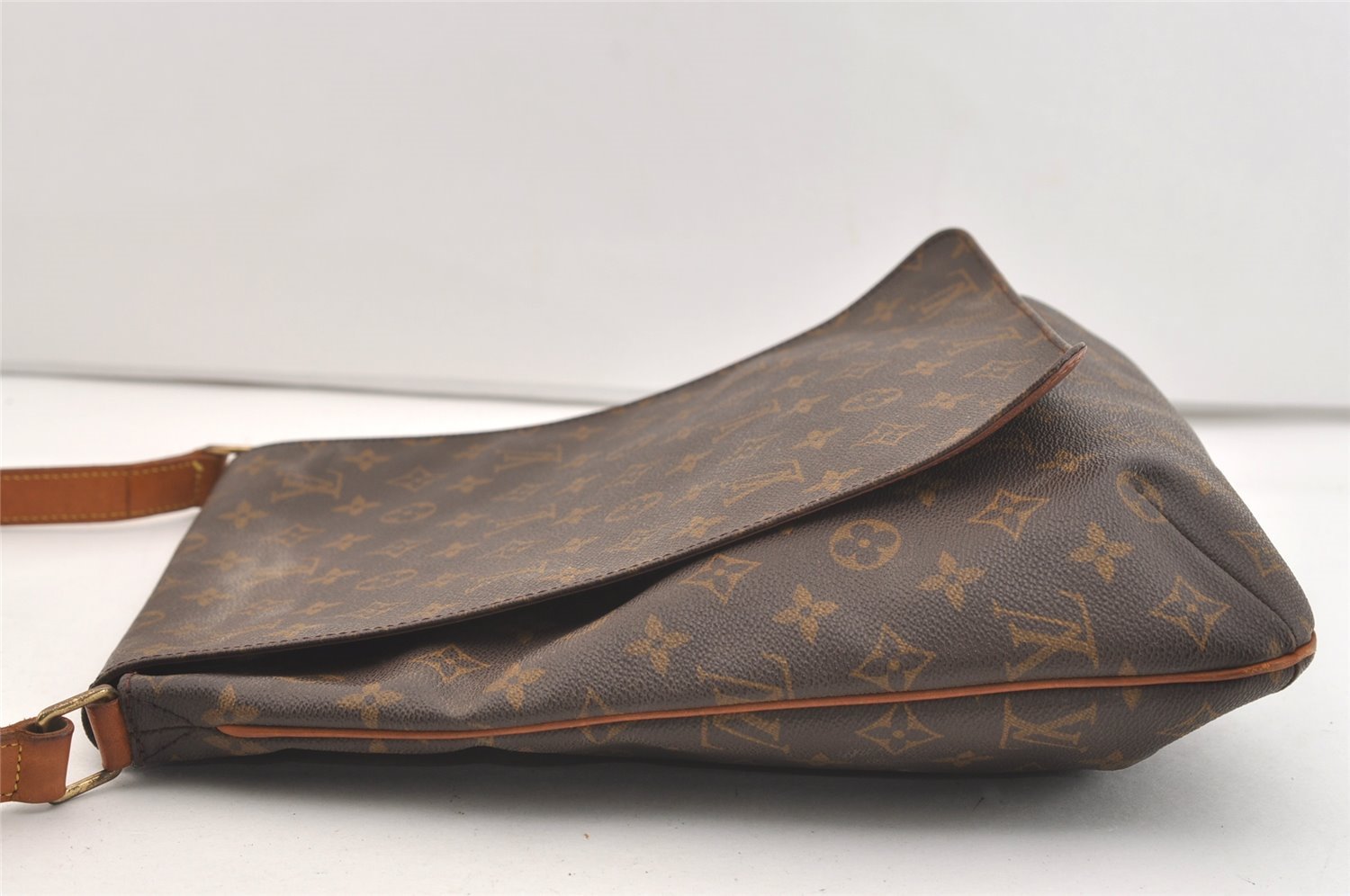 Authentic Louis Vuitton Monogram Musette Shoulder Cross Body Bag M51256 LV 4142J