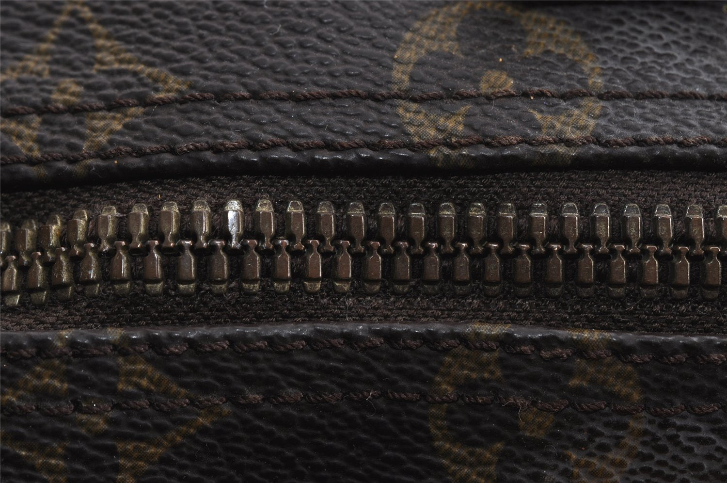 Authentic Louis Vuitton Monogram Keepall 50 Travel Boston Bag M41426 LV 4146I