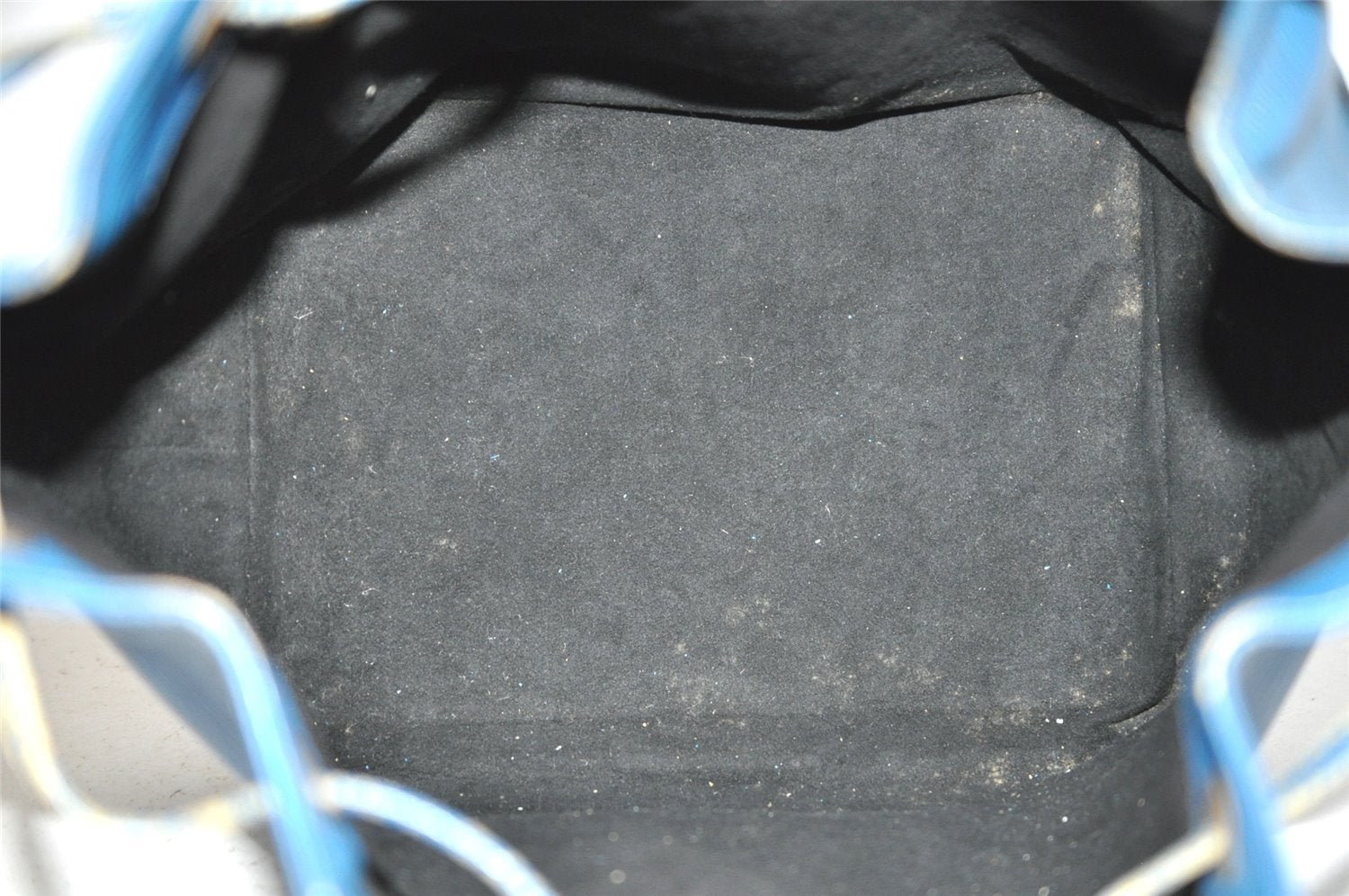 Authentic Louis Vuitton Epi Petit Noe Shoulder Drawstring Bag M44105 Blue 4148J