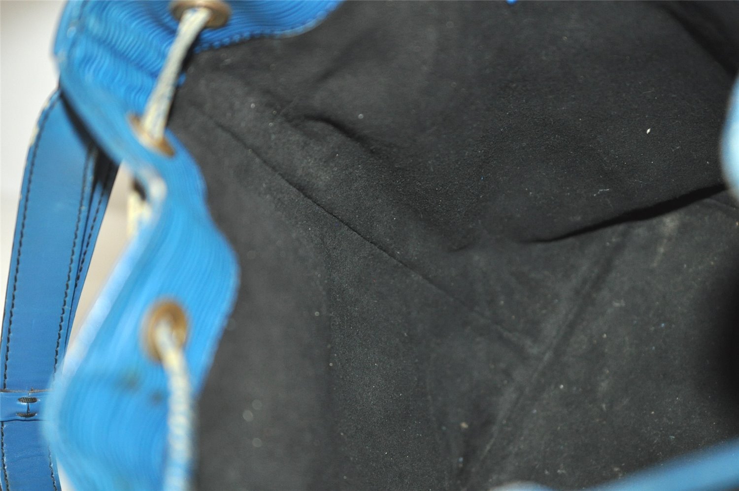 Authentic Louis Vuitton Epi Petit Noe Shoulder Drawstring Bag M44105 Blue 4148J