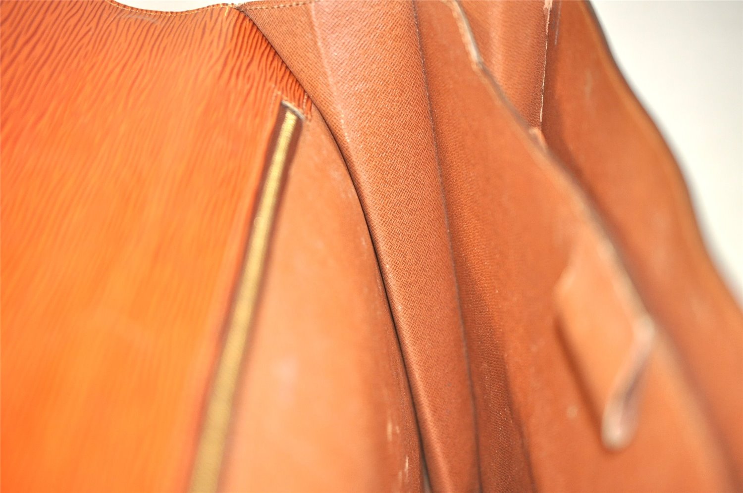 Authentic Louis Vuitton Epi Serviette Conseiller Briefcase Brown M54428 LV 4149J