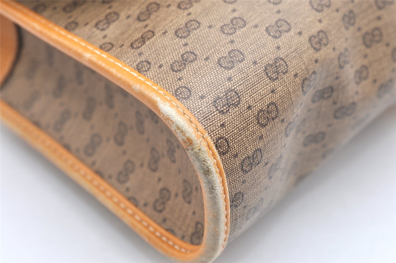 Authentic GUCCI Micro GG PVC Leather Shoulder Cross Body Bag Purse Brown 4152K