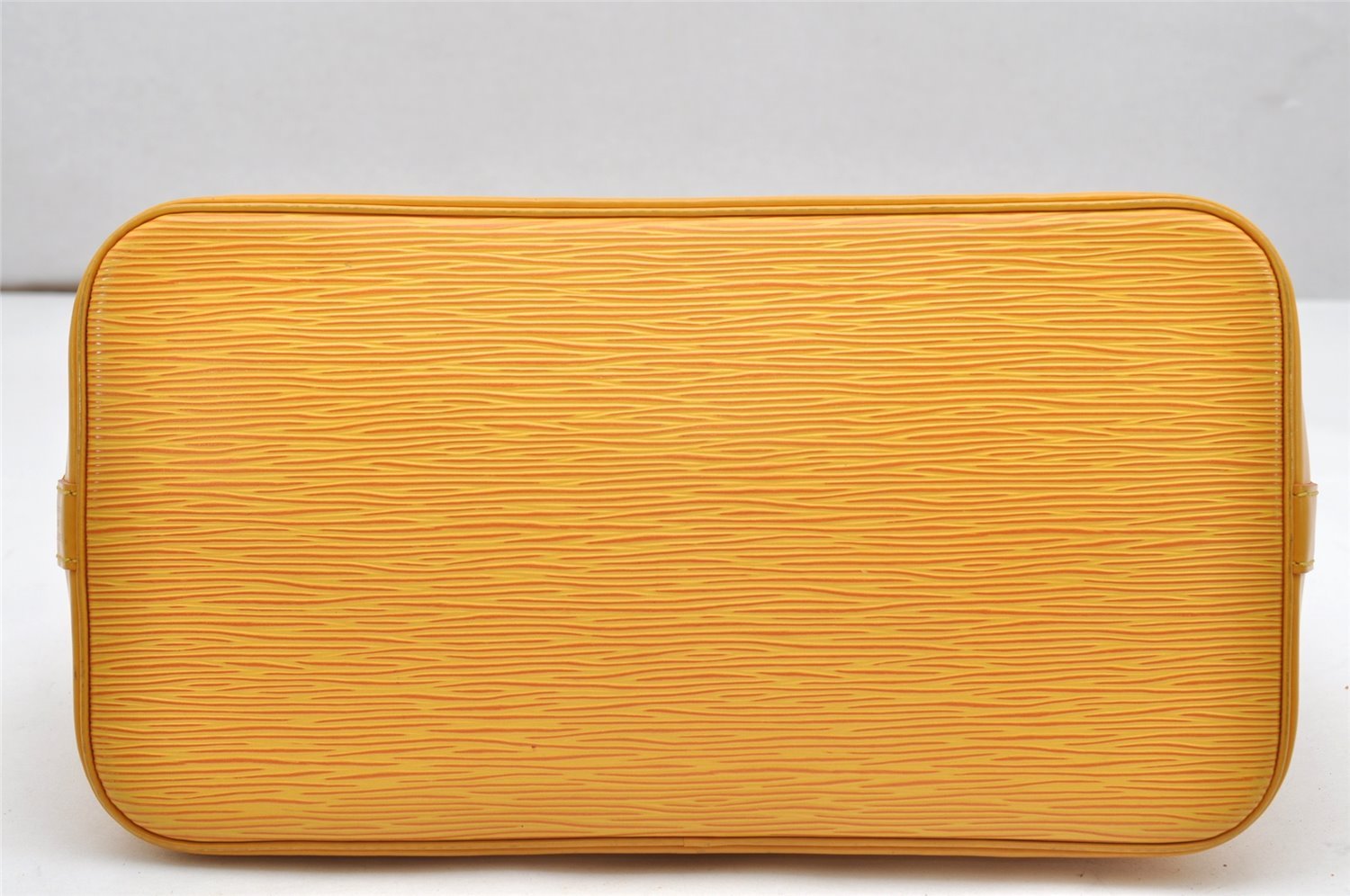 Authentic Louis Vuitton Epi Alma PM Hand Bag Yellow M52149 LV 4153K