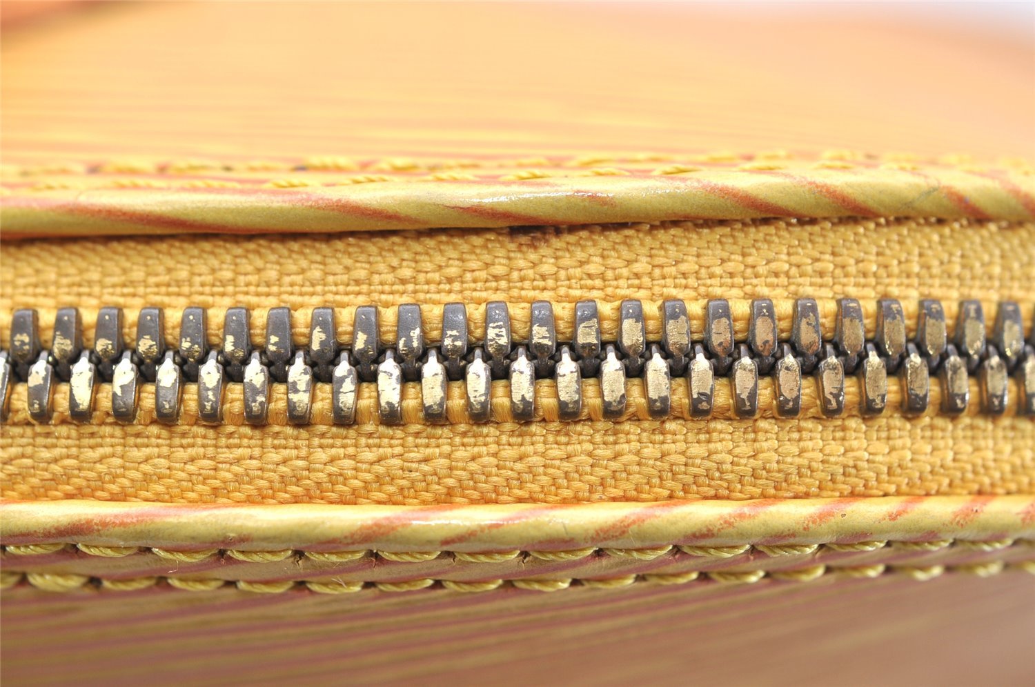 Authentic Louis Vuitton Epi Alma PM Hand Bag Yellow M52149 LV 4153K