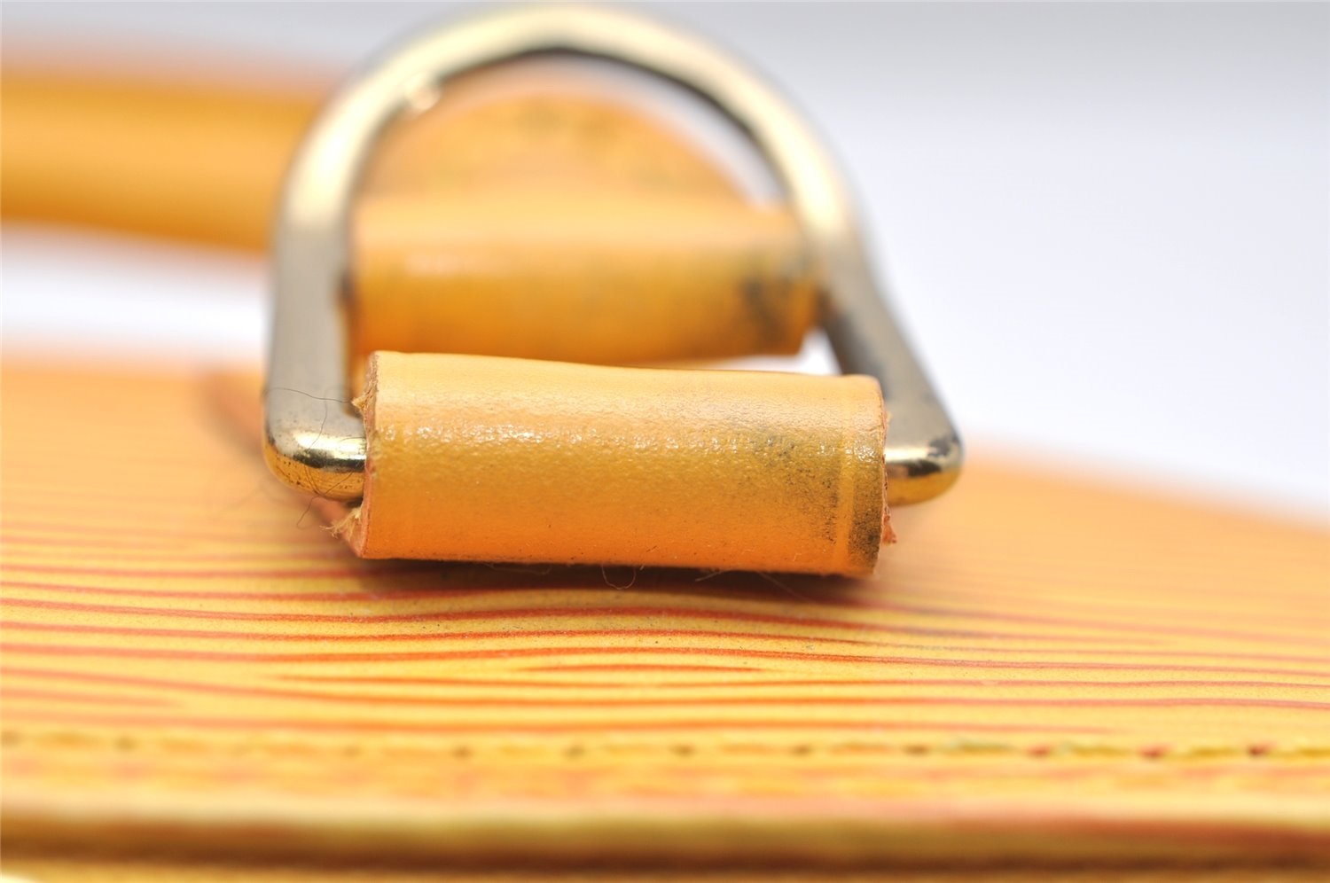 Authentic Louis Vuitton Epi Alma PM Hand Bag Yellow M52149 LV 4153K