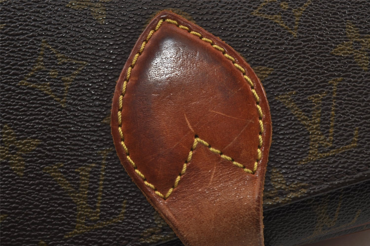 Authentic Louis Vuitton Monogram Cartouchiere GM Shoulder Bag Old Model 4154I