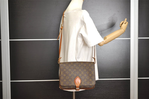 Authentic Louis Vuitton Monogram Cartouchiere GM Shoulder Bag Old Model 4154I