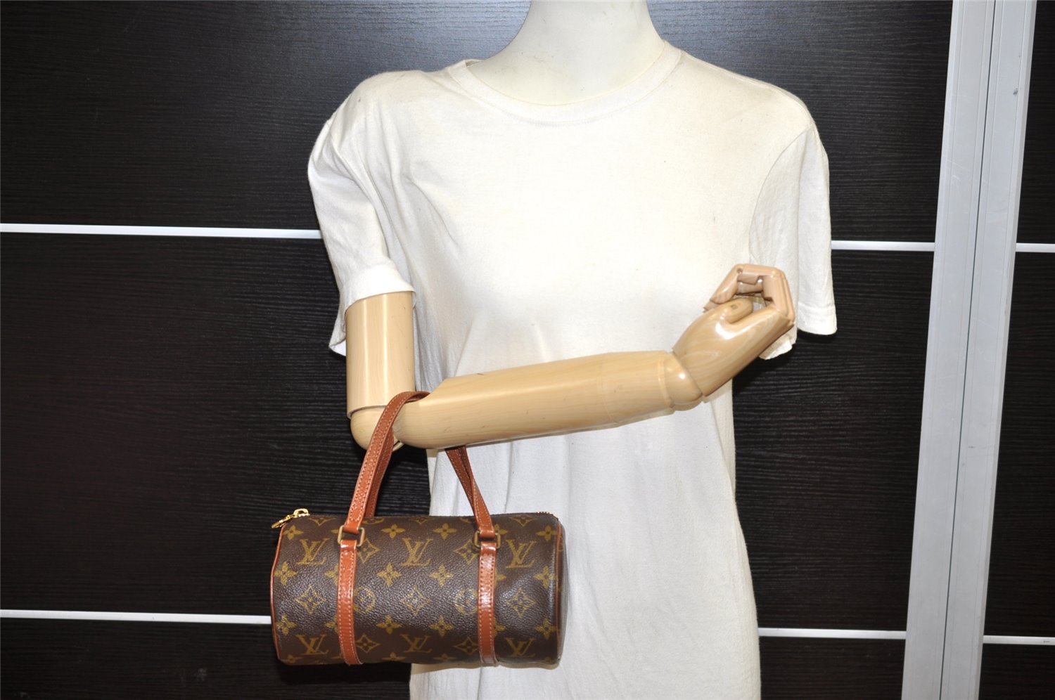 Authentic Louis Vuitton Monogram Papillon 22 Hand Bag Old Model LV 4165K