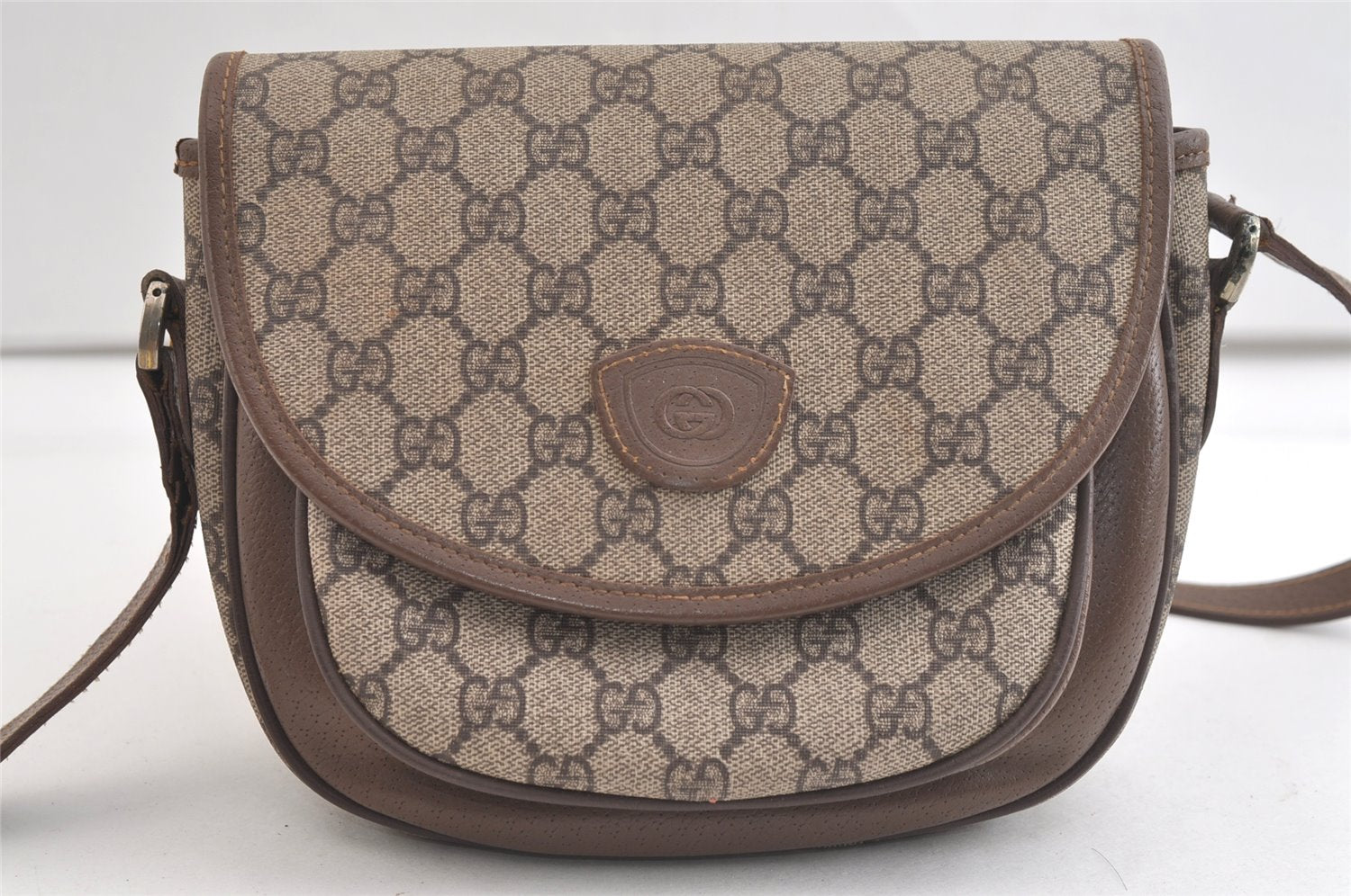 Authentic GUCCI Shoulder Cross Body Bag Purse GG PVC Leather Brown Junk 4176K