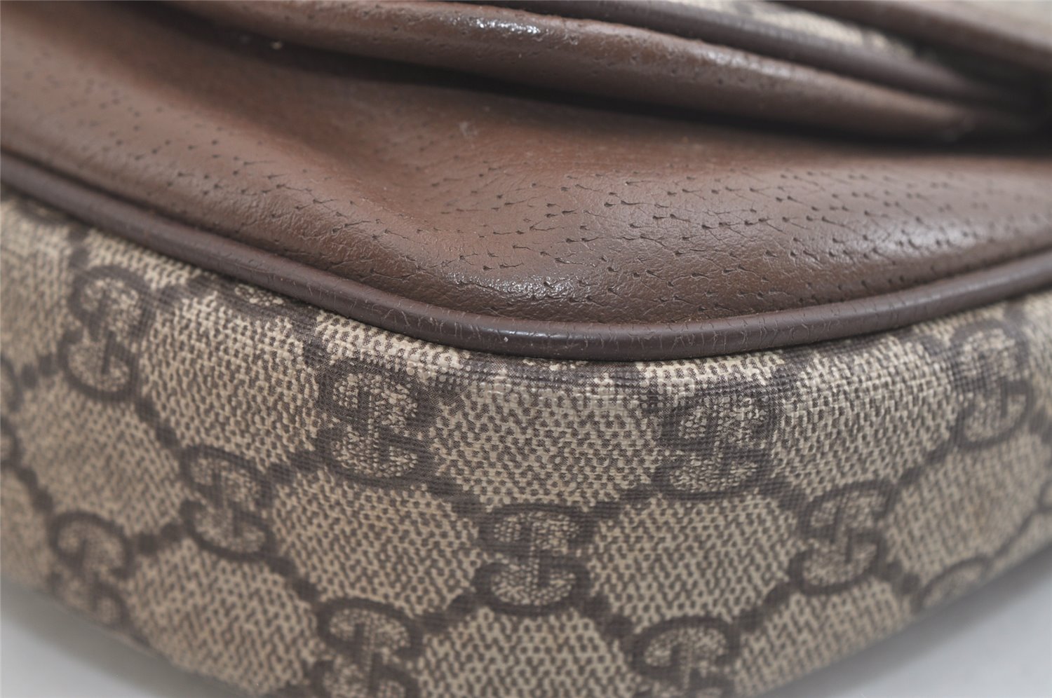 Authentic GUCCI Shoulder Cross Body Bag Purse GG PVC Leather Brown Junk 4176K