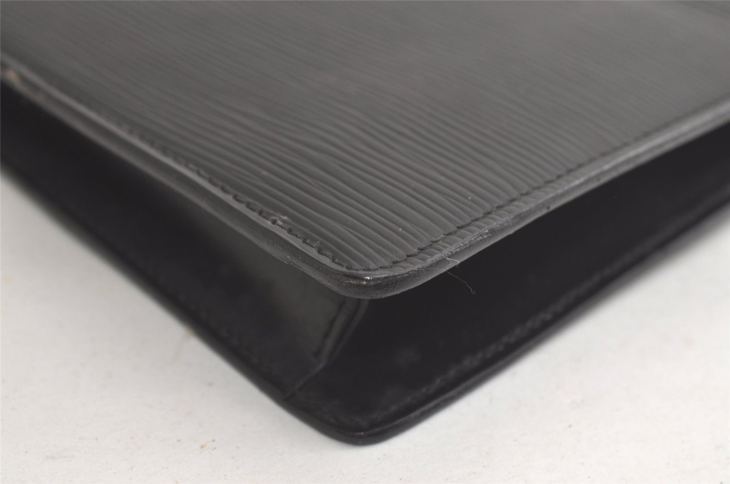 Authentic Louis Vuitton Epi Montaigne 23 Clutch Hand Bag Black M52662 LV 4181K