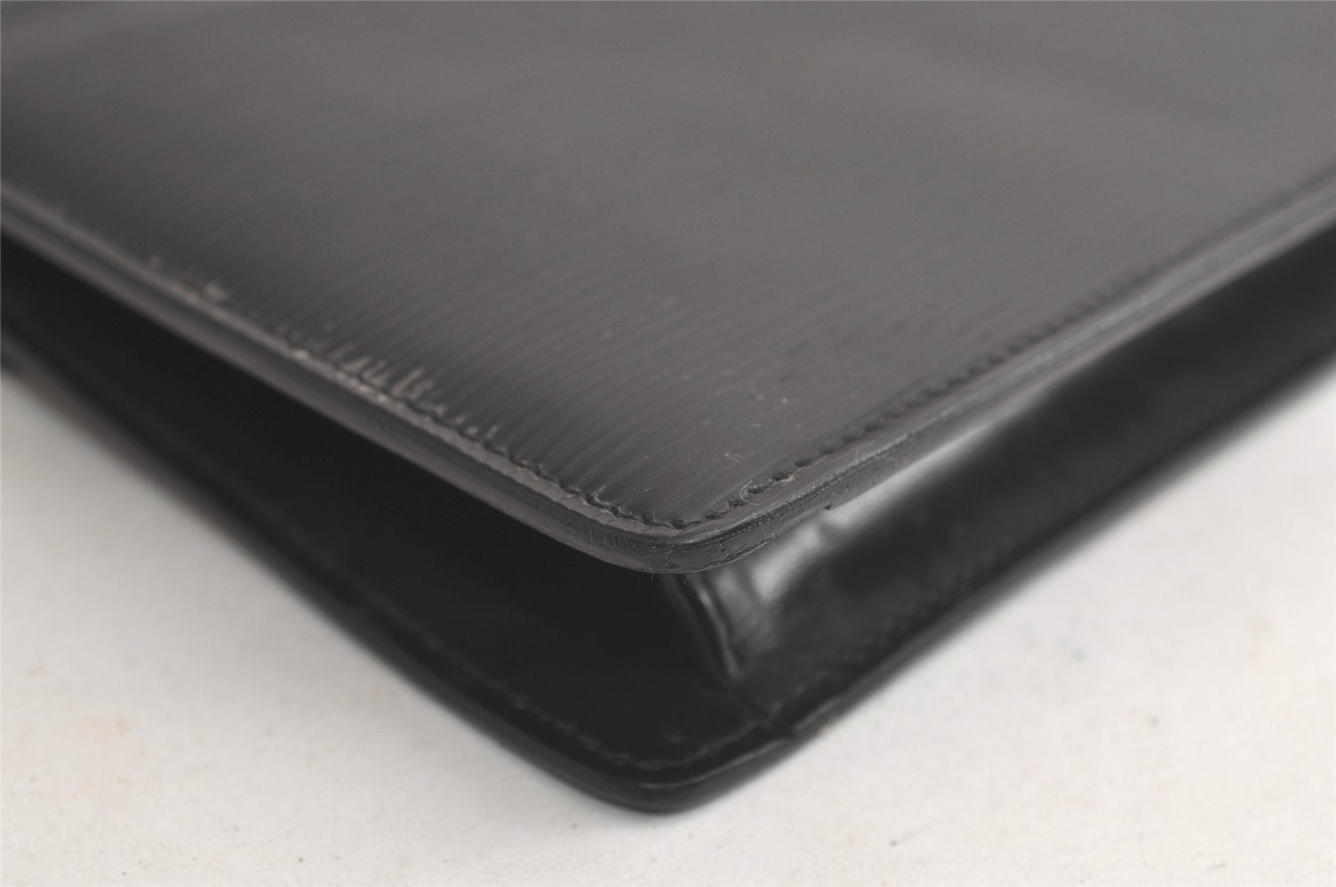 Authentic Louis Vuitton Epi Montaigne 23 Clutch Hand Bag Black M52662 LV 4181K