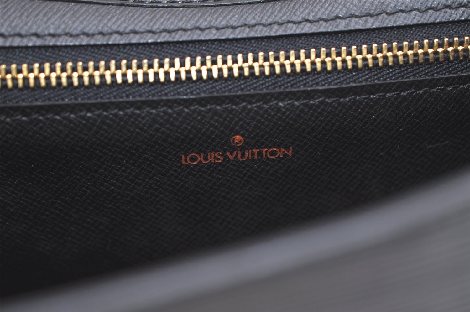 Authentic Louis Vuitton Epi Montaigne 23 Clutch Hand Bag Black M52662 LV 4181K