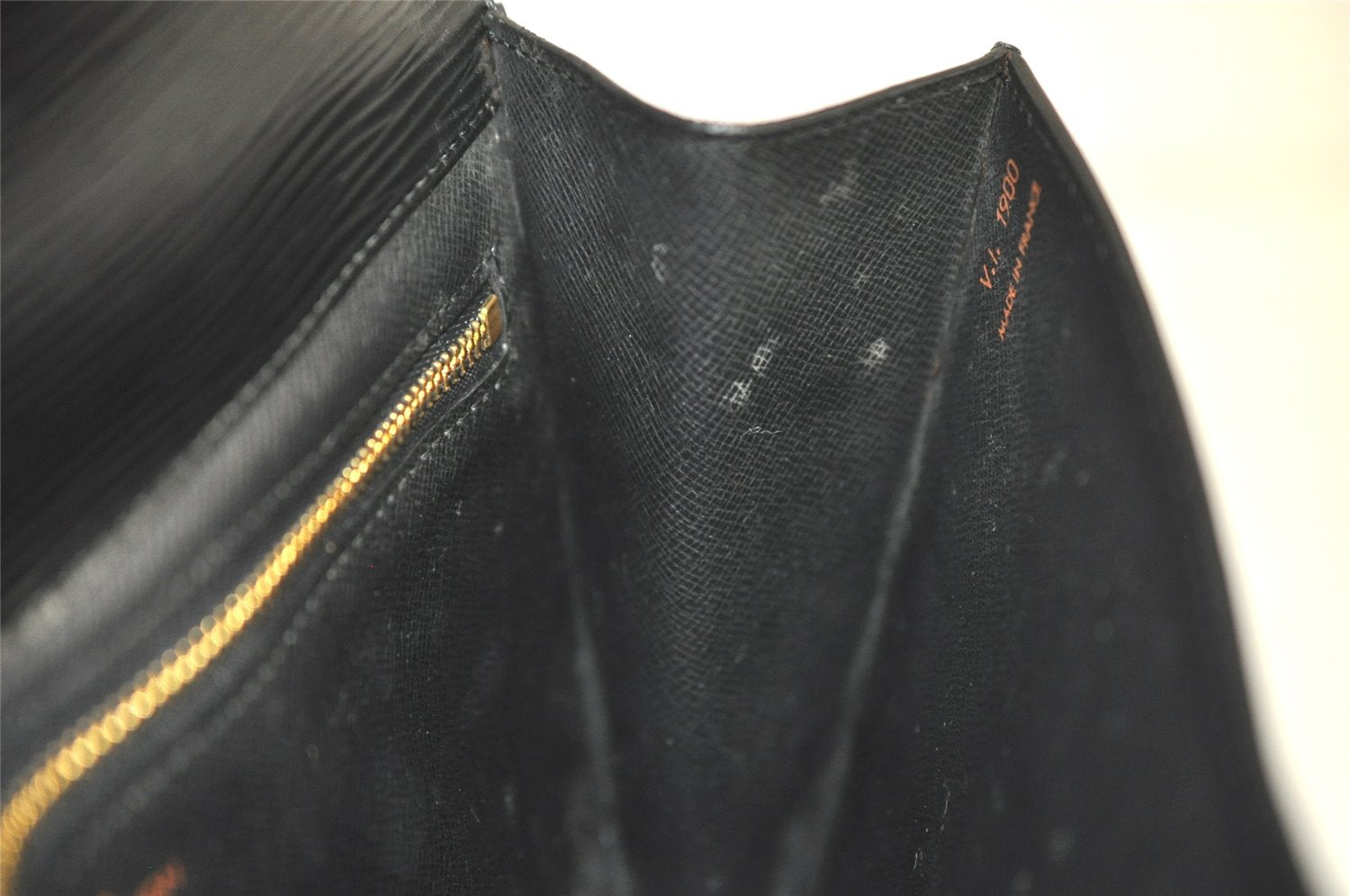 Authentic Louis Vuitton Epi Montaigne 23 Clutch Hand Bag Black M52662 LV 4181K