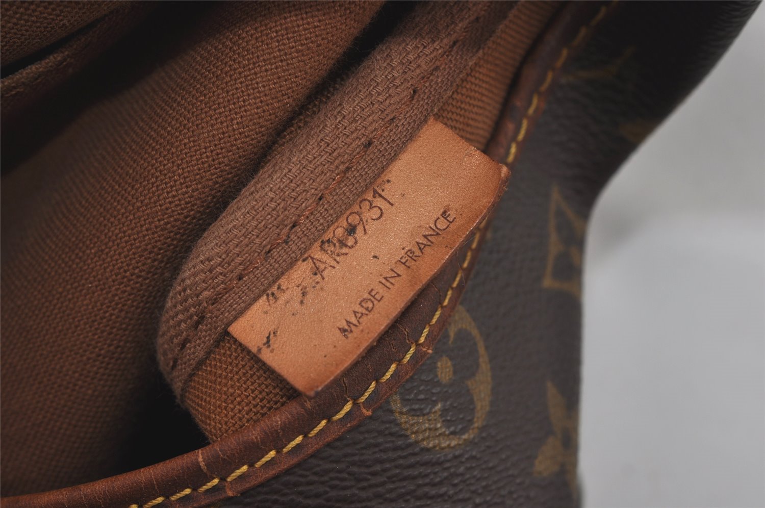 Authentic Louis Vuitton Monogram Saumur 35 Shoulder Cross Bag M42254 Junk 4186I