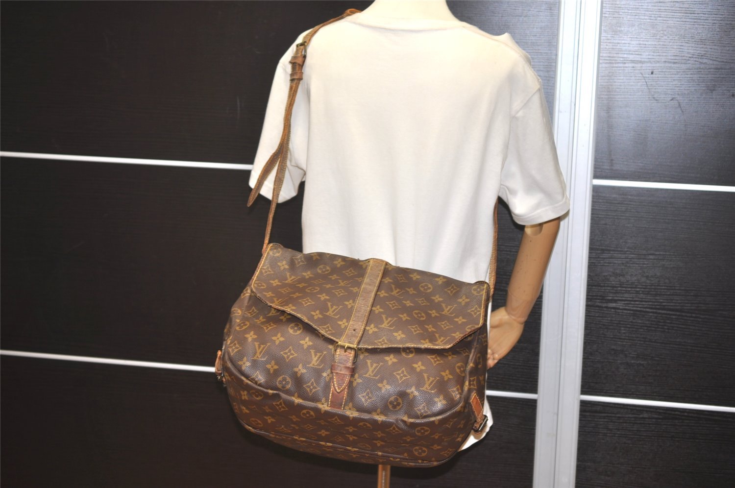 Authentic Louis Vuitton Monogram Saumur 35 Shoulder Cross Bag M42254 Junk 4186I