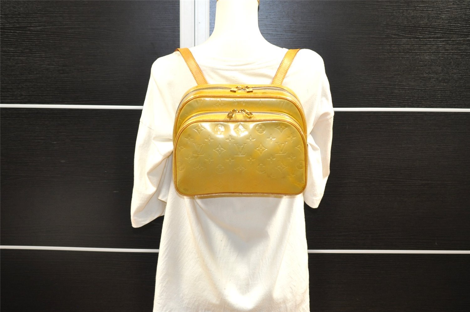 Authentic Louis Vuitton Vernis Murray Backpack Yellow M91038 LV 4189I