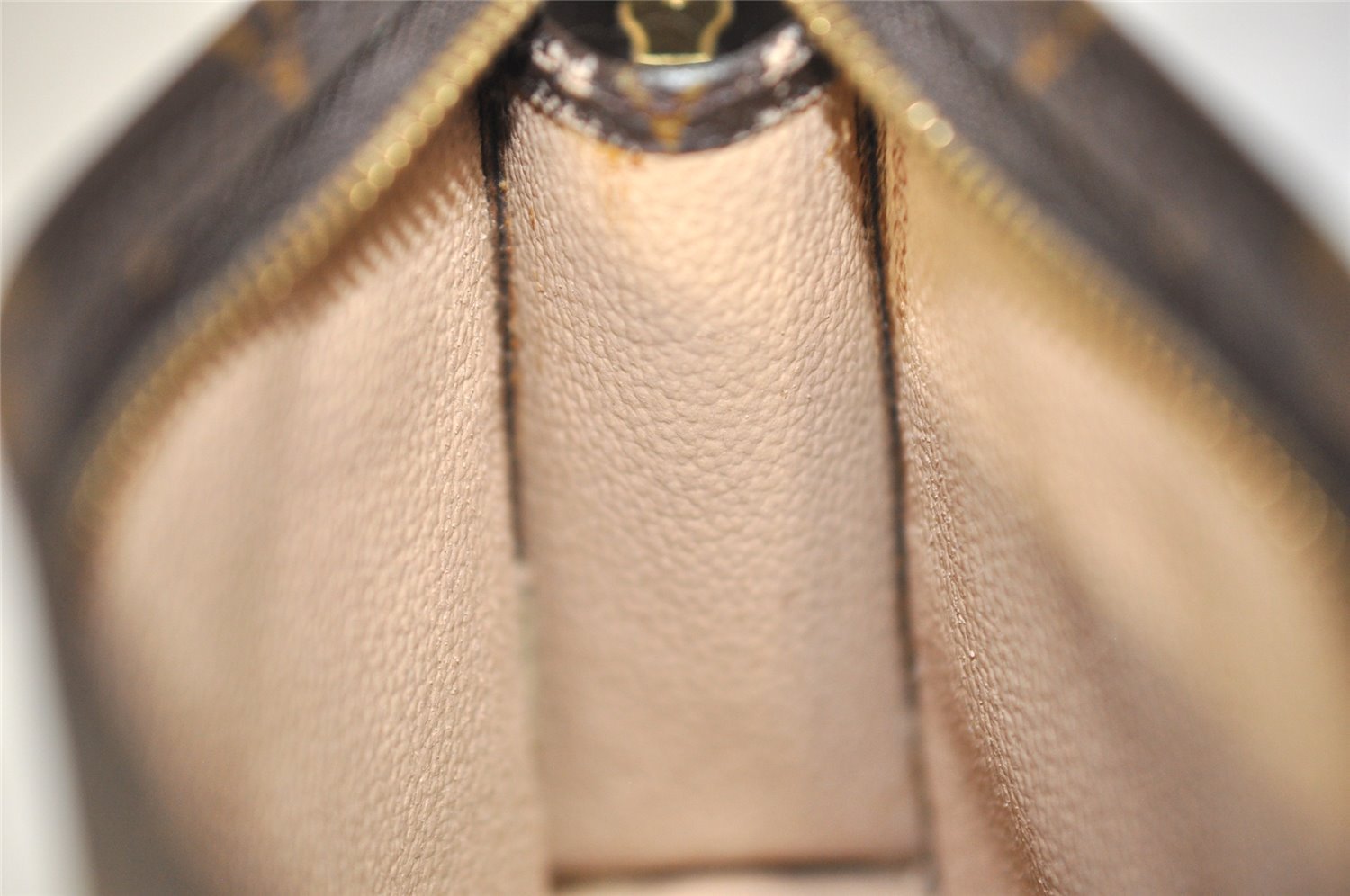 Authentic Louis Vuitton Monogram Poche Toilette 15 M47546 Cosmetics Pouch 4193I