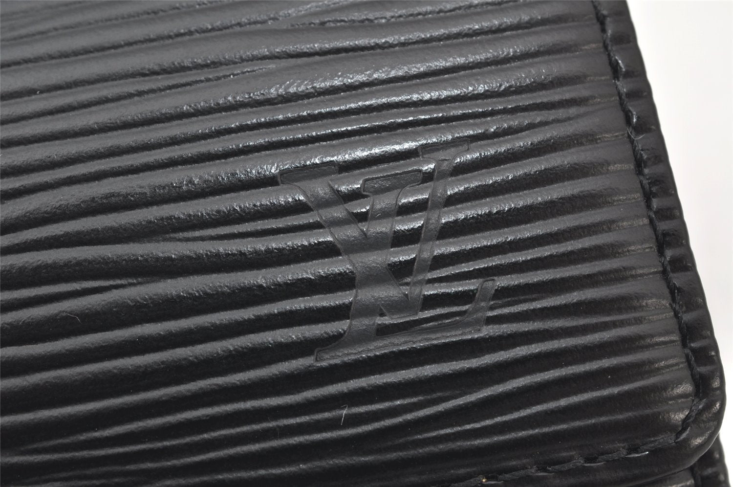 Authentic Louis Vuitton Epi Multicles 6 Key Case Black M63812 LV 4193K