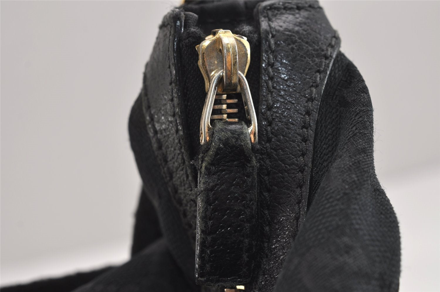 Authentic GUCCI Vintage Shoulder Hand Bag GG Canvas Leather 146243 Black 4194J