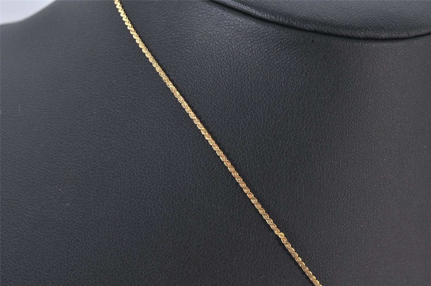 Authentic Christian Dior Gold Tone Chain Pendant Necklace CD 4195K