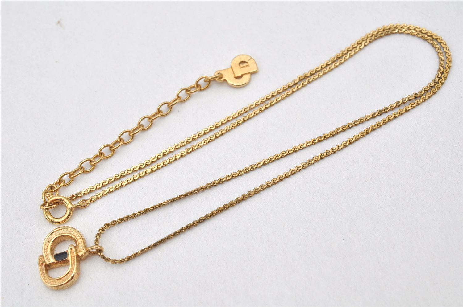 Authentic Christian Dior Gold Tone Chain Pendant Necklace CD 4195K