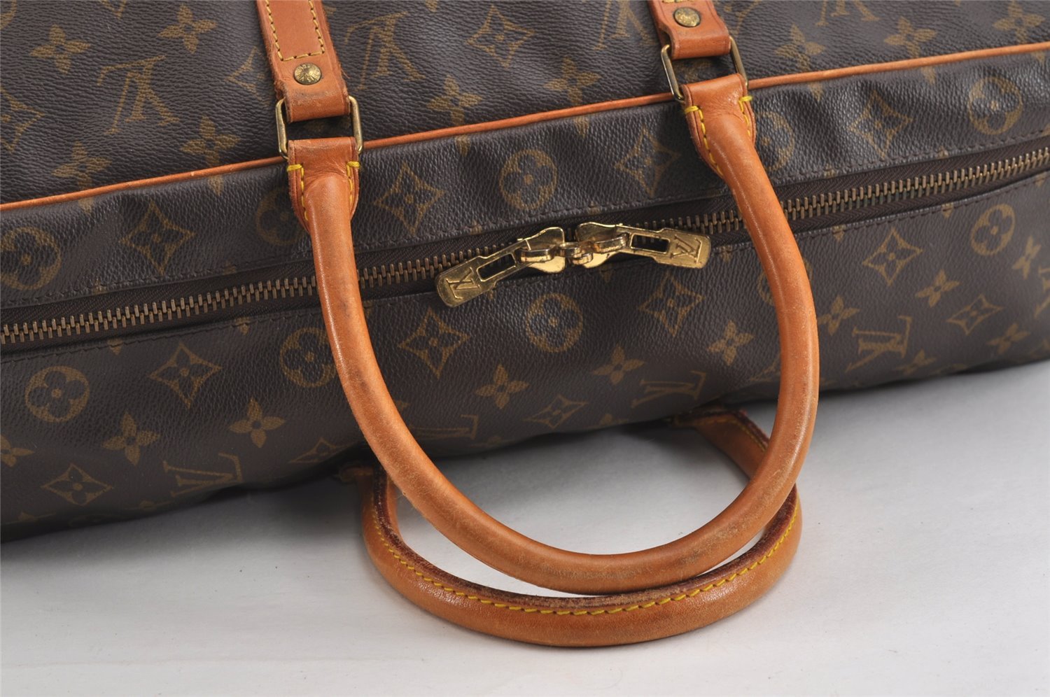 Authentic Louis Vuitton Monogram Sirius 50 Travel Boston Bag Old Model LV 4196J