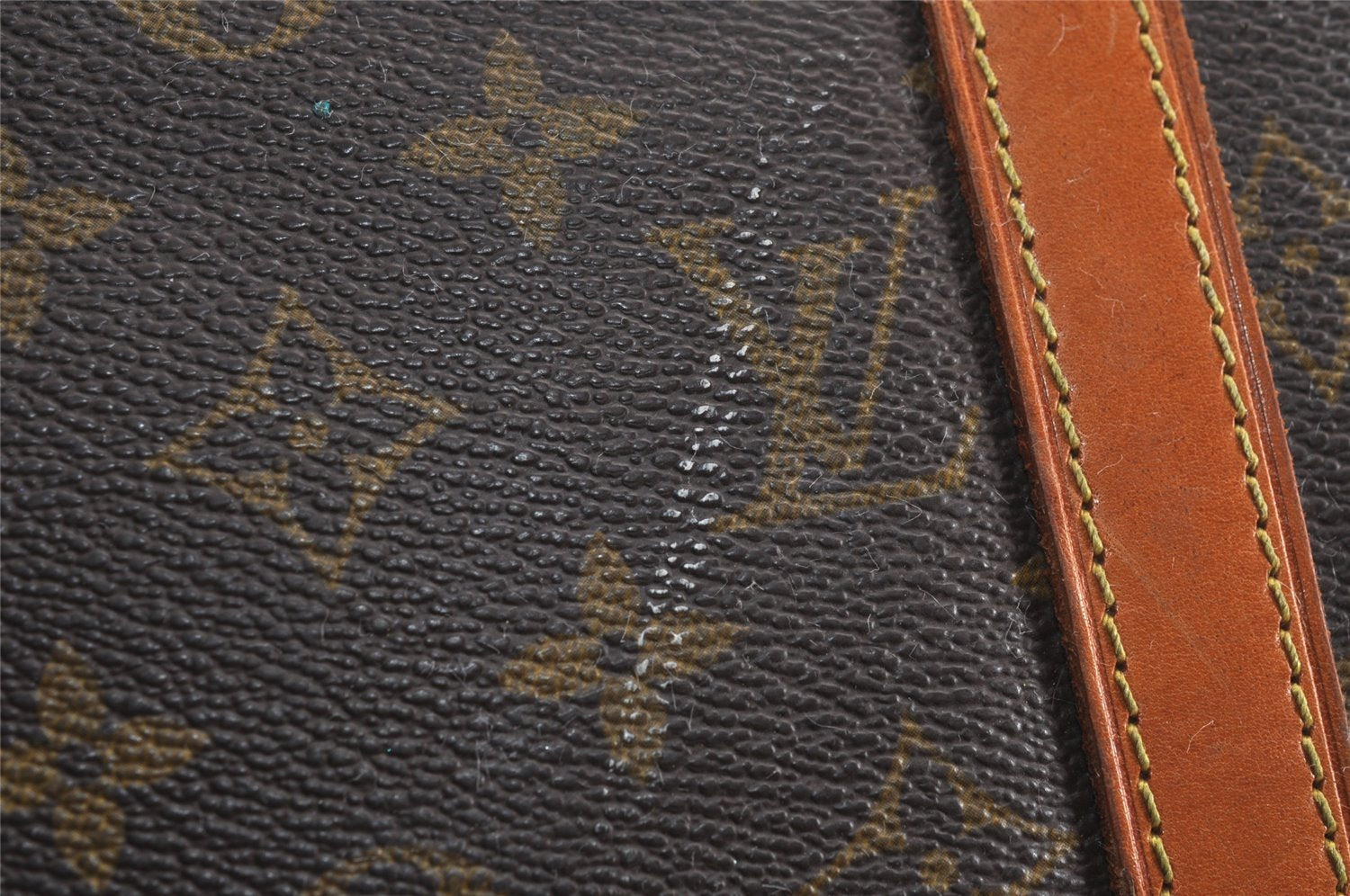 Authentic Louis Vuitton Monogram Sirius 50 Travel Boston Bag Old Model LV 4196J