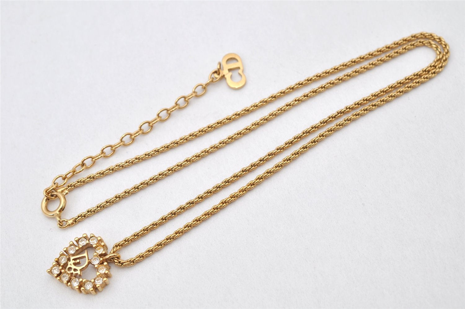 Authentic Christian Dior Gold Tone Rhinestone Chain Pendant Necklace CD 4196K