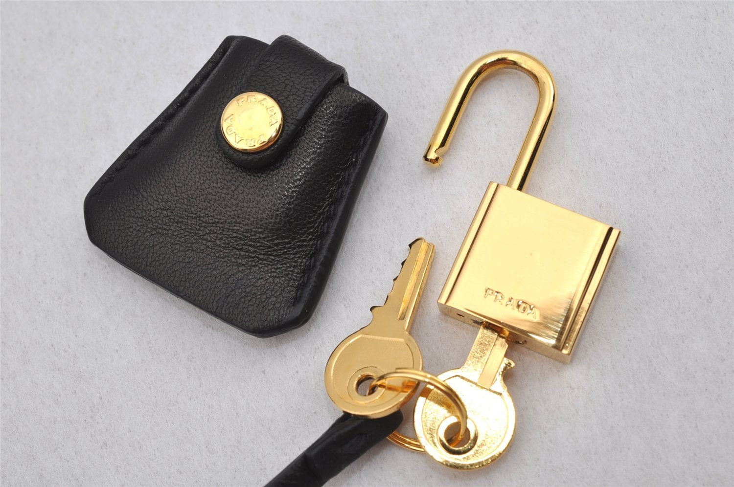 Authentic PRADA Leather Nappa Shoulder Hand Bag Purse BR4351 Black Junk 4199J