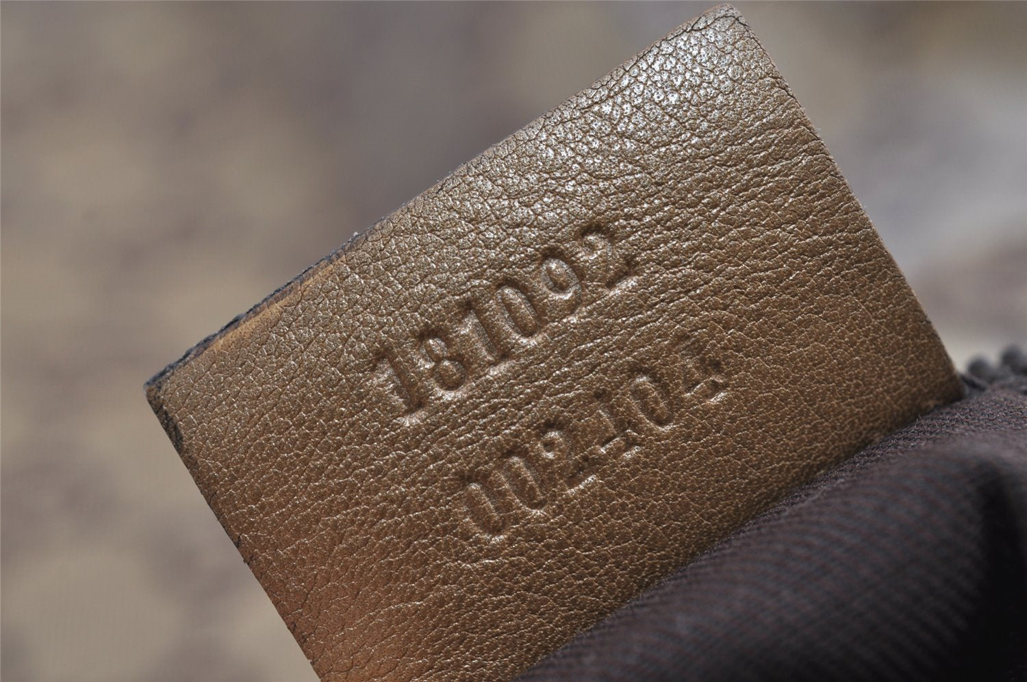 Authentic GUCCI GG Crystal Shoulder Cross Body Bag PVC Leather 181092 Gold 4201I