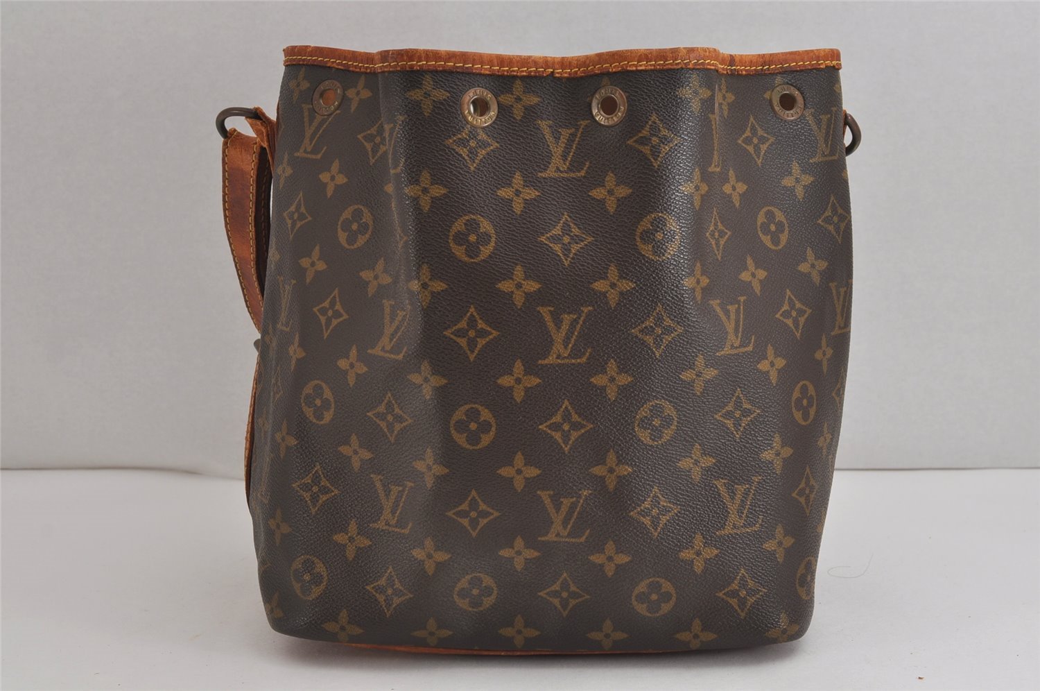 Authentic Louis Vuitton Monogram Petit Noe M42226 Shoulder Drawstring Bag 4203J