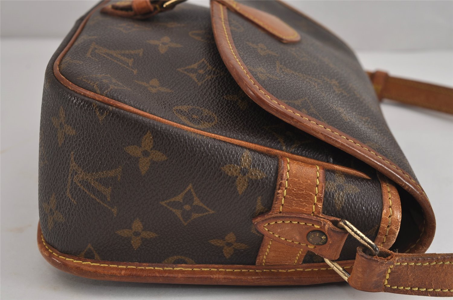 Authentic Louis Vuitton Monogram Sologne Shoulder Cross Body Bag M42250 LV 4204J