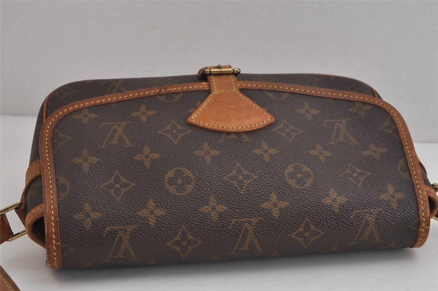 Authentic Louis Vuitton Monogram Sologne Shoulder Cross Body Bag M42250 LV 4204J