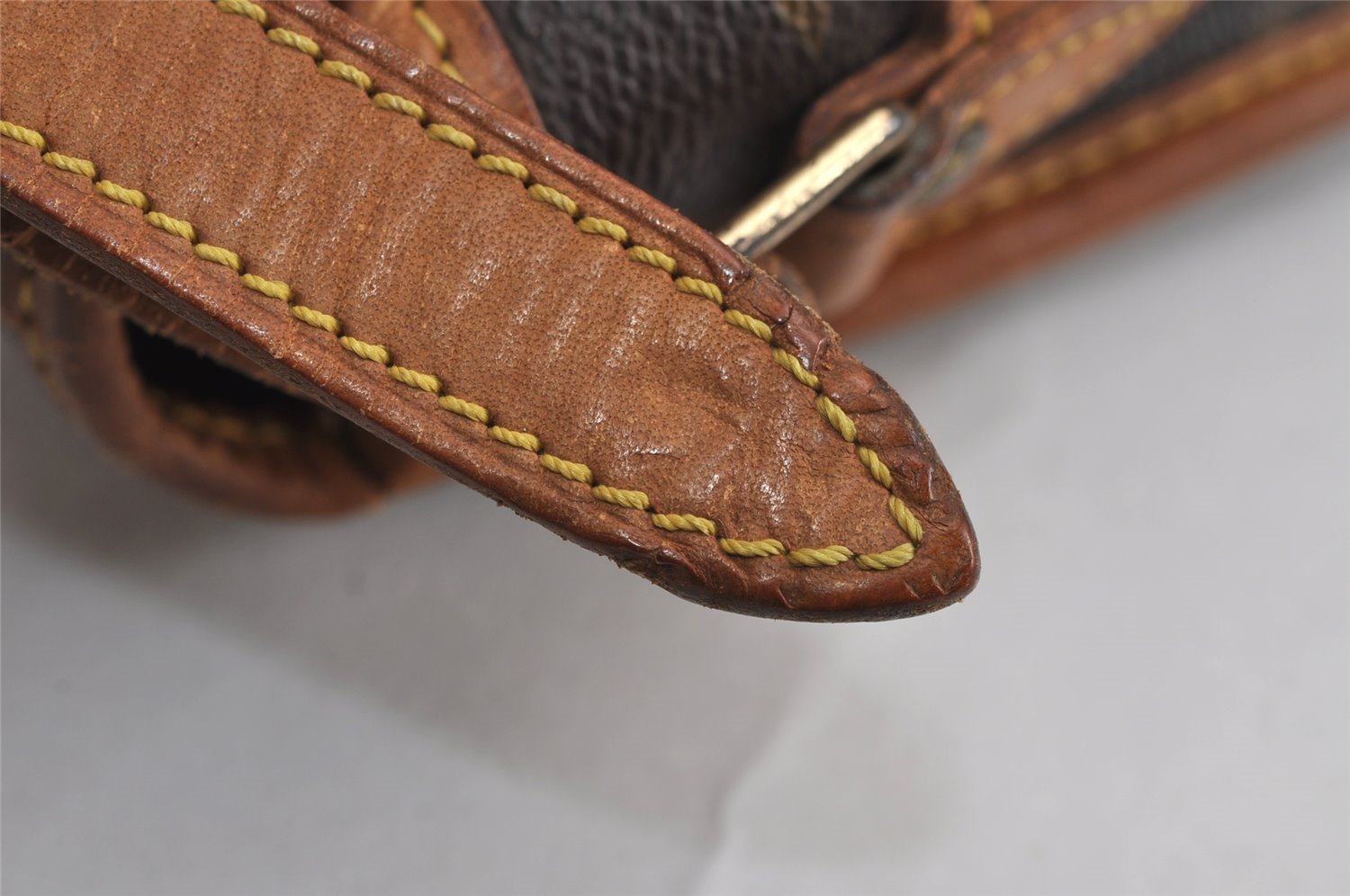 Authentic Louis Vuitton Monogram Sologne Shoulder Cross Body Bag M42250 LV 4204J