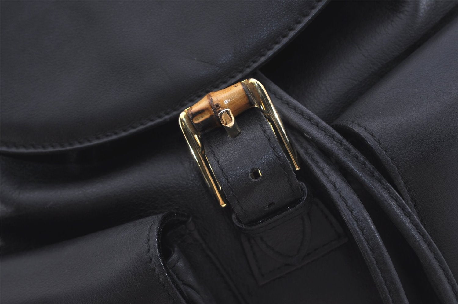 Authentic GUCCI Vintage Bamboo Drawstring Backpack Purse Leather Black 4207J