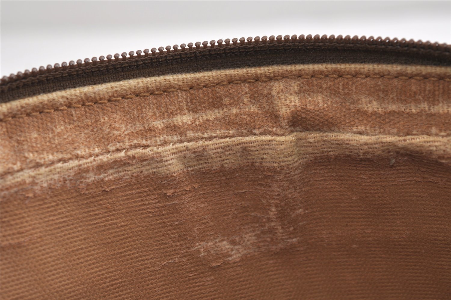 Authentic GUCCI Vintage Clutch Hand Bag Purse GG PVC Leather Brown 4210J