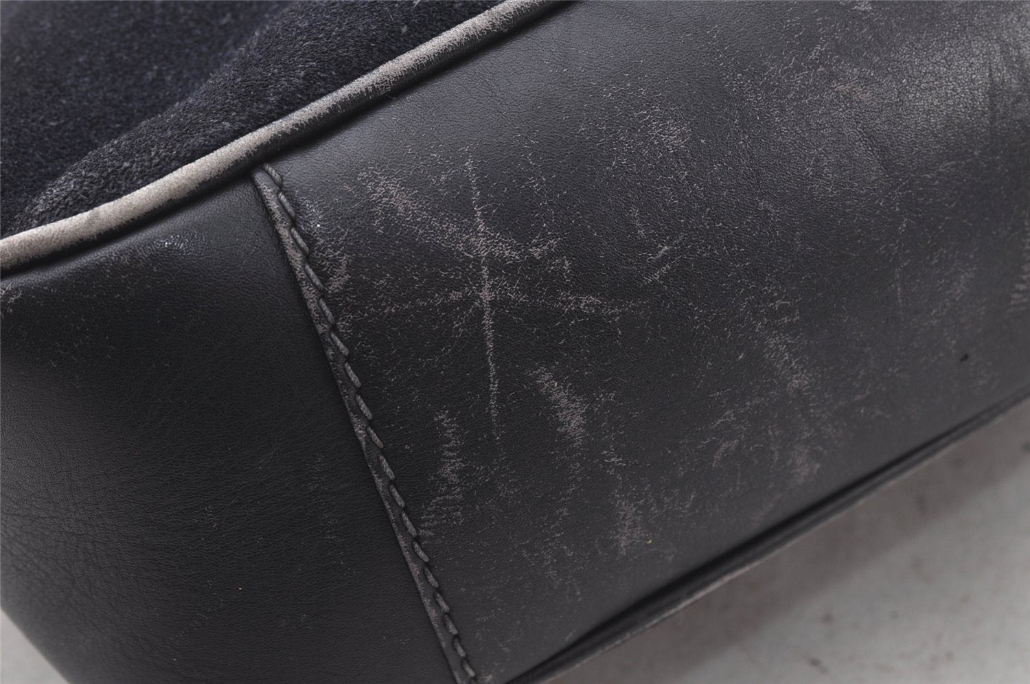 Authentic GUCCI Bamboo 2Way Shoulder Hand Bag Suede Leather Black Junk 4221K