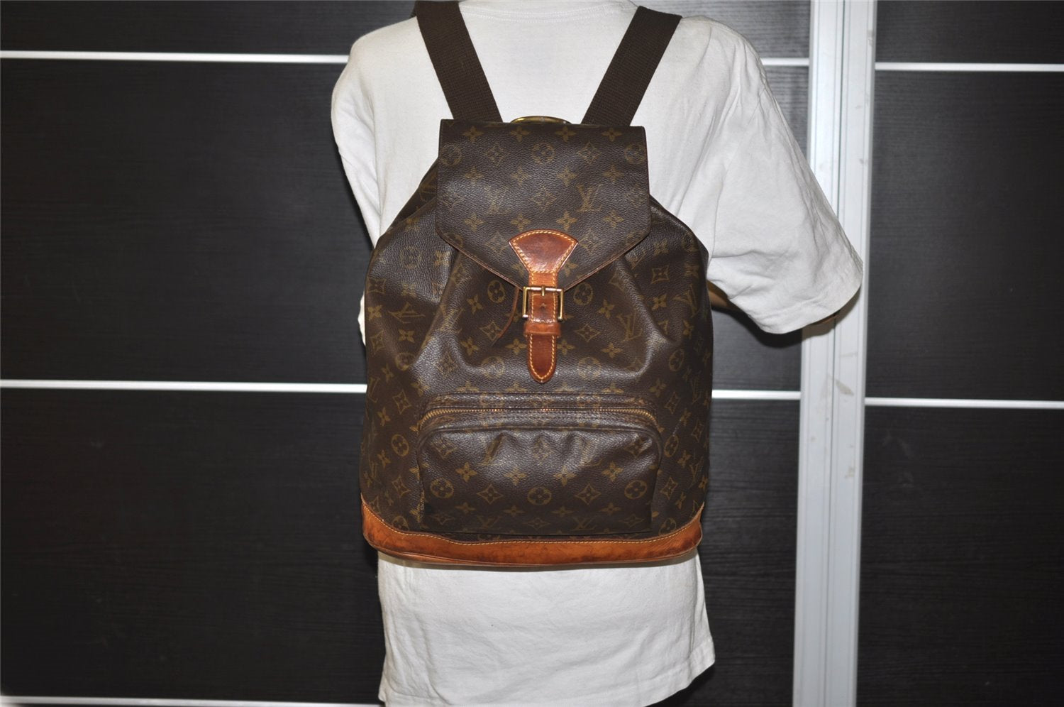 Authentic Louis Vuitton Monogram Montsouris GM Backpack M51135 LV 4226I