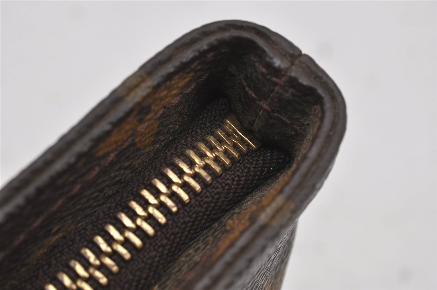 Authentic Louis Vuitton Monogram Partition Clutch Hand Bag Purse M51901 LV 4229J