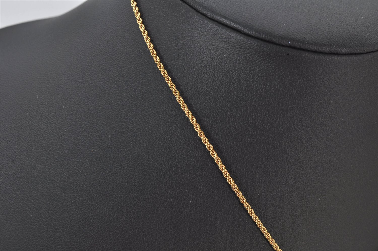 Authentic Christian Dior Gold Tone Chain Pendant Necklace CD 4234K